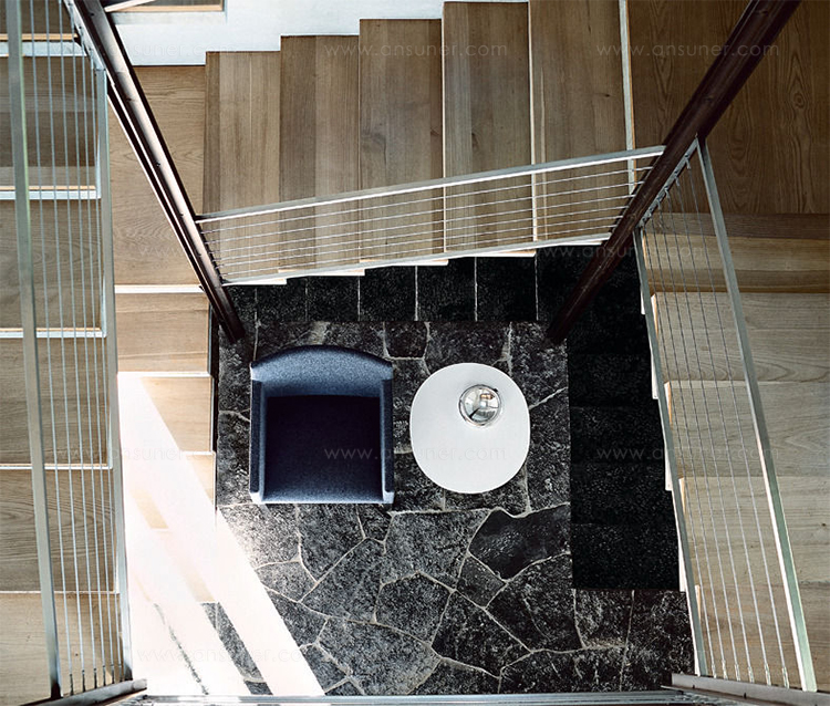 A1424_01.jpg